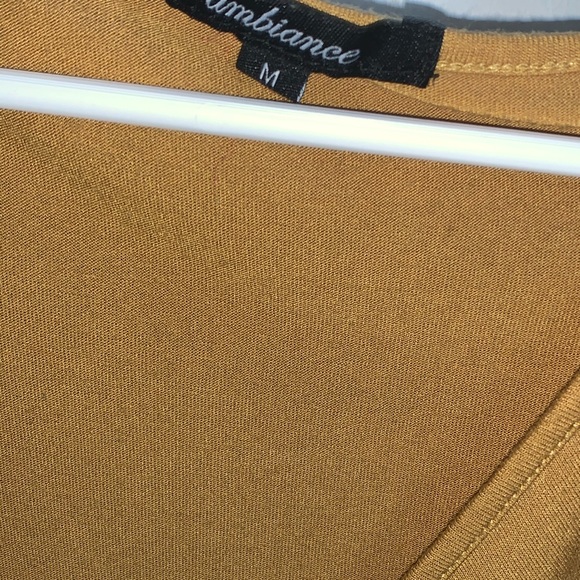 Top - Picture 2 of 3